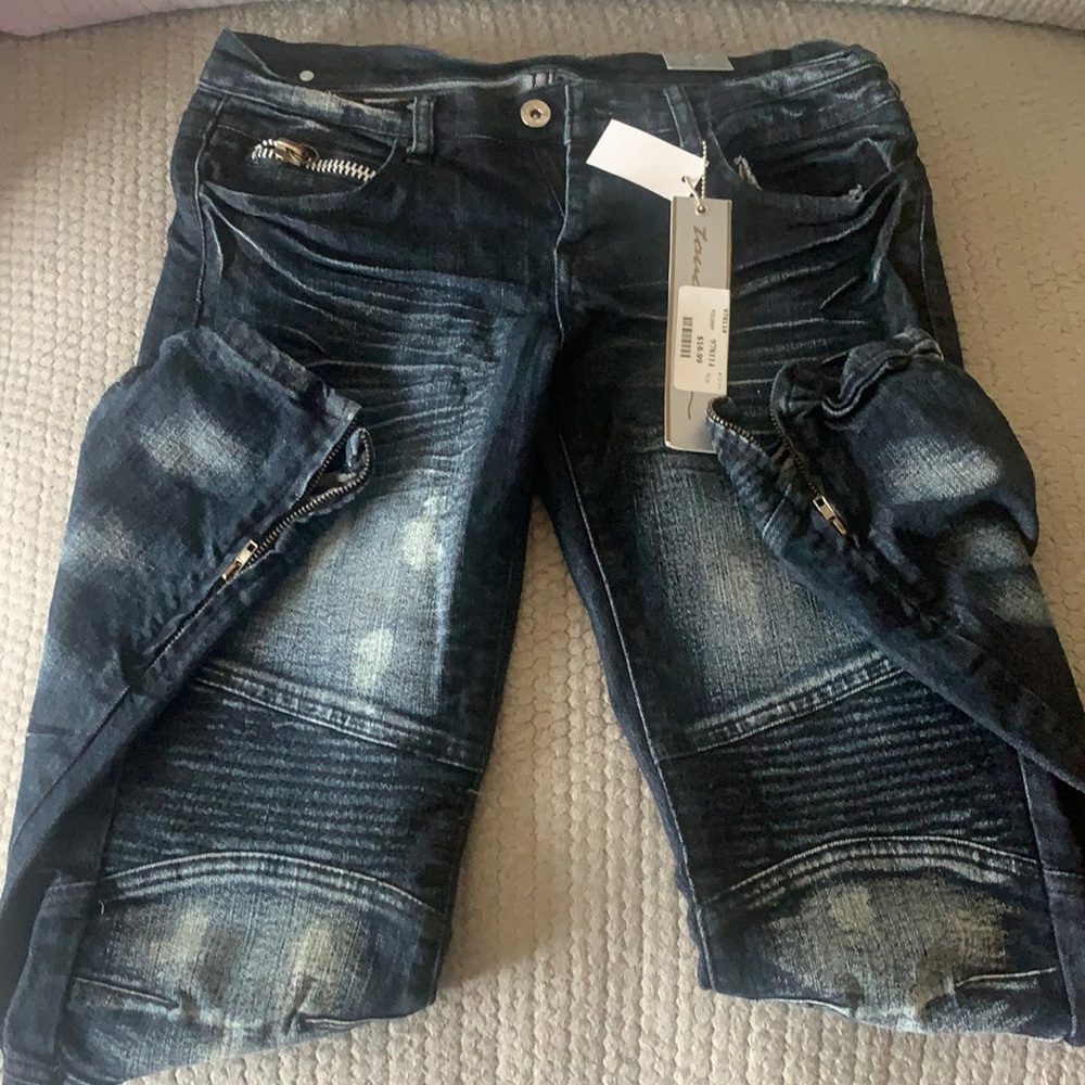 Denim jeans, size 7/8, ankle zipper, new